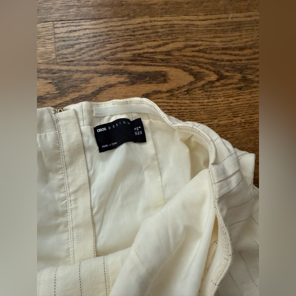 ASOS DESIGN Premium tailored longline bandeau top in the cream stripe size 8 - Picture 6 of 8